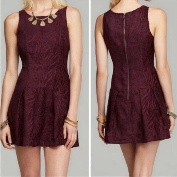 Free People Chenille Zebra Print Dress Size 0 Burgundy Red Drop Waist - Picture 1 of 8